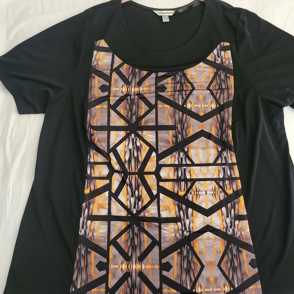 Anna Scholz Geometric design black jersey tee